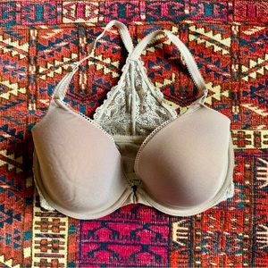 b.tempted 34DDD Lace racer back bra